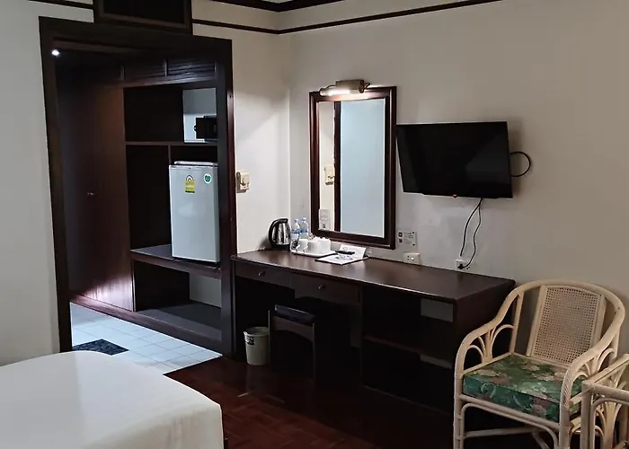 Puangpen Villa Hotel